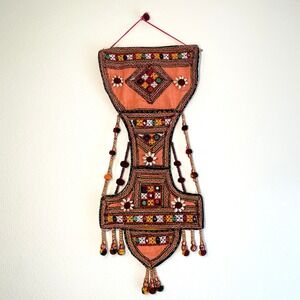 India Handcrafted Wall Decor Hanging 3 Pocket Tapestry Embroidered Mirrors Shell